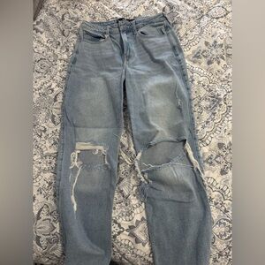 Women's Hollister Ultra High Rise Vintage Straight Ripped Jeans